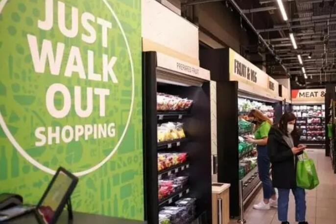 亚马逊大型超市弃用“拿了就走”结账服务